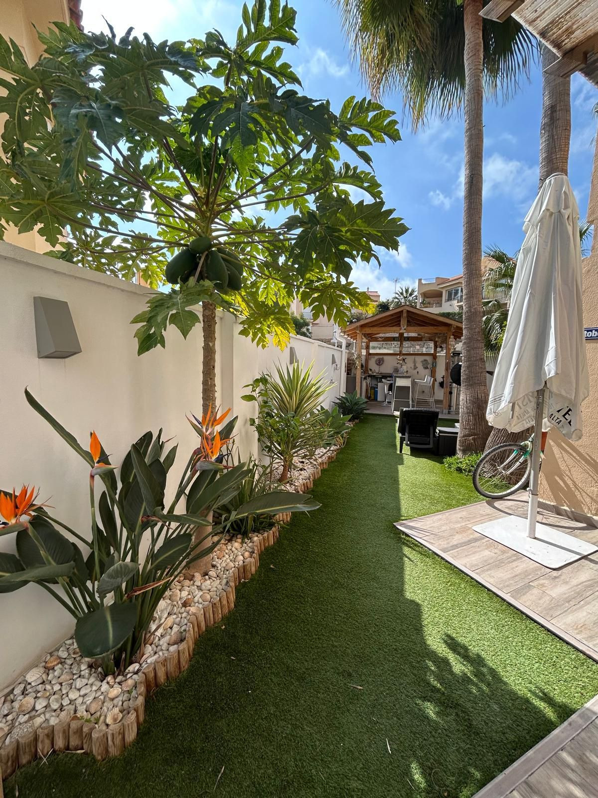 Pareados de 4 dormitorios en venta en Riviera del Sol – R5114656