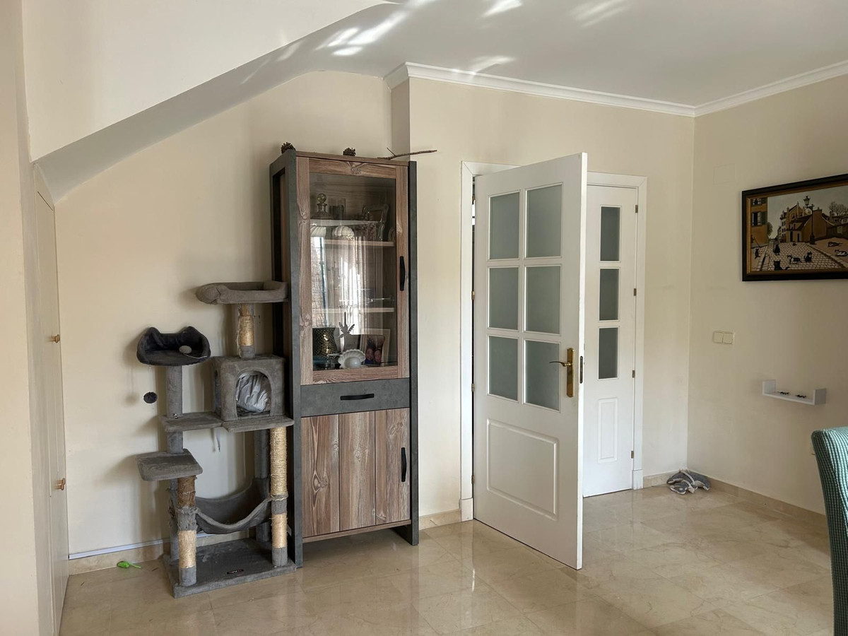 Pareados de 4 dormitorios en venta en Riviera del Sol – R5114656