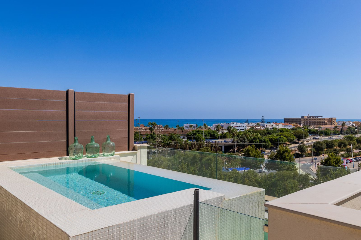 3 bedroom Penthouses for sale in La Cala de Mijas – R5126926