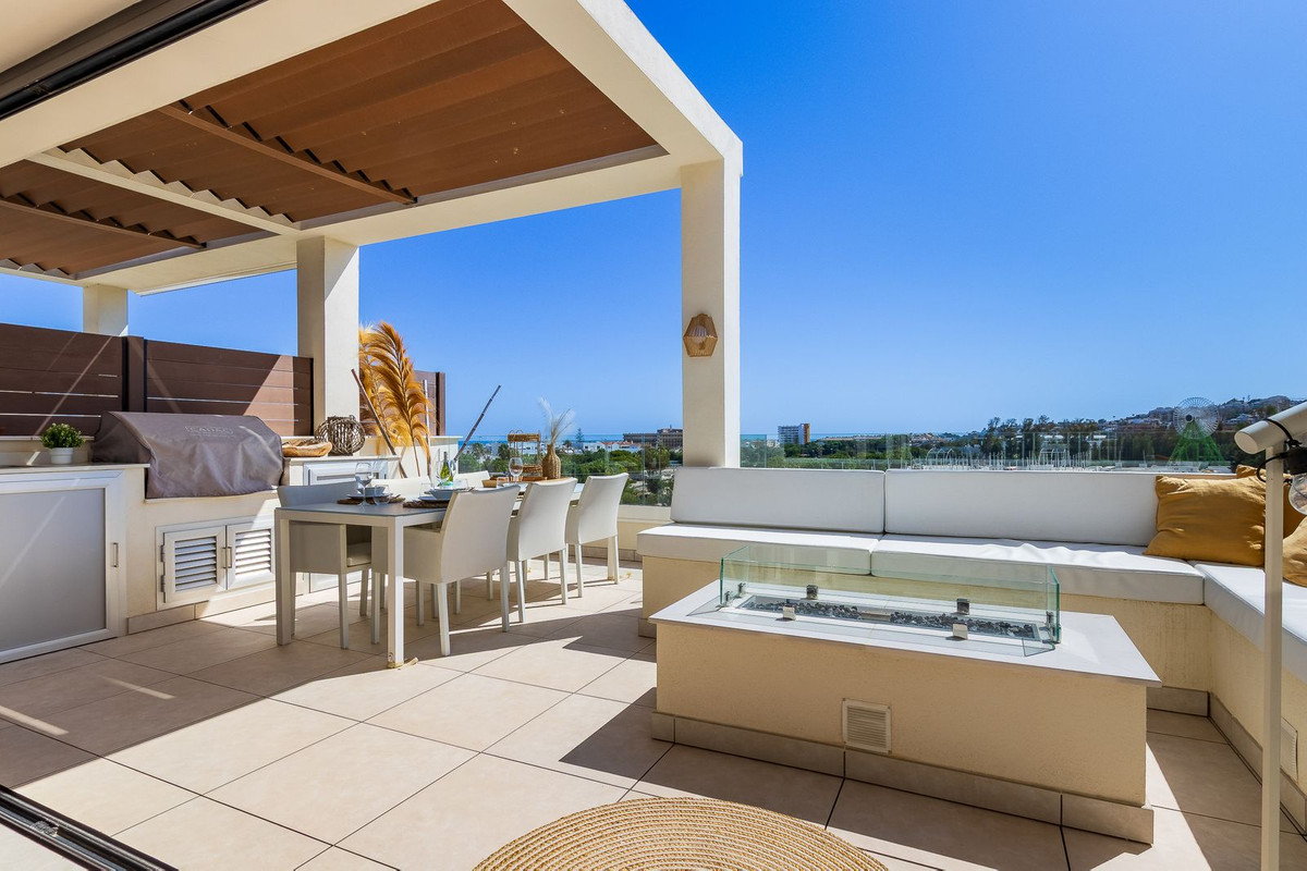 3 bedroom Penthouses for sale in La Cala de Mijas – R5126926