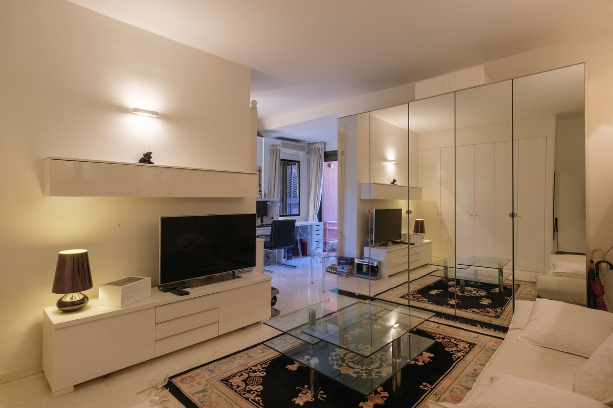 3 bedroom Apartments for sale in La Mairena – R5146630
