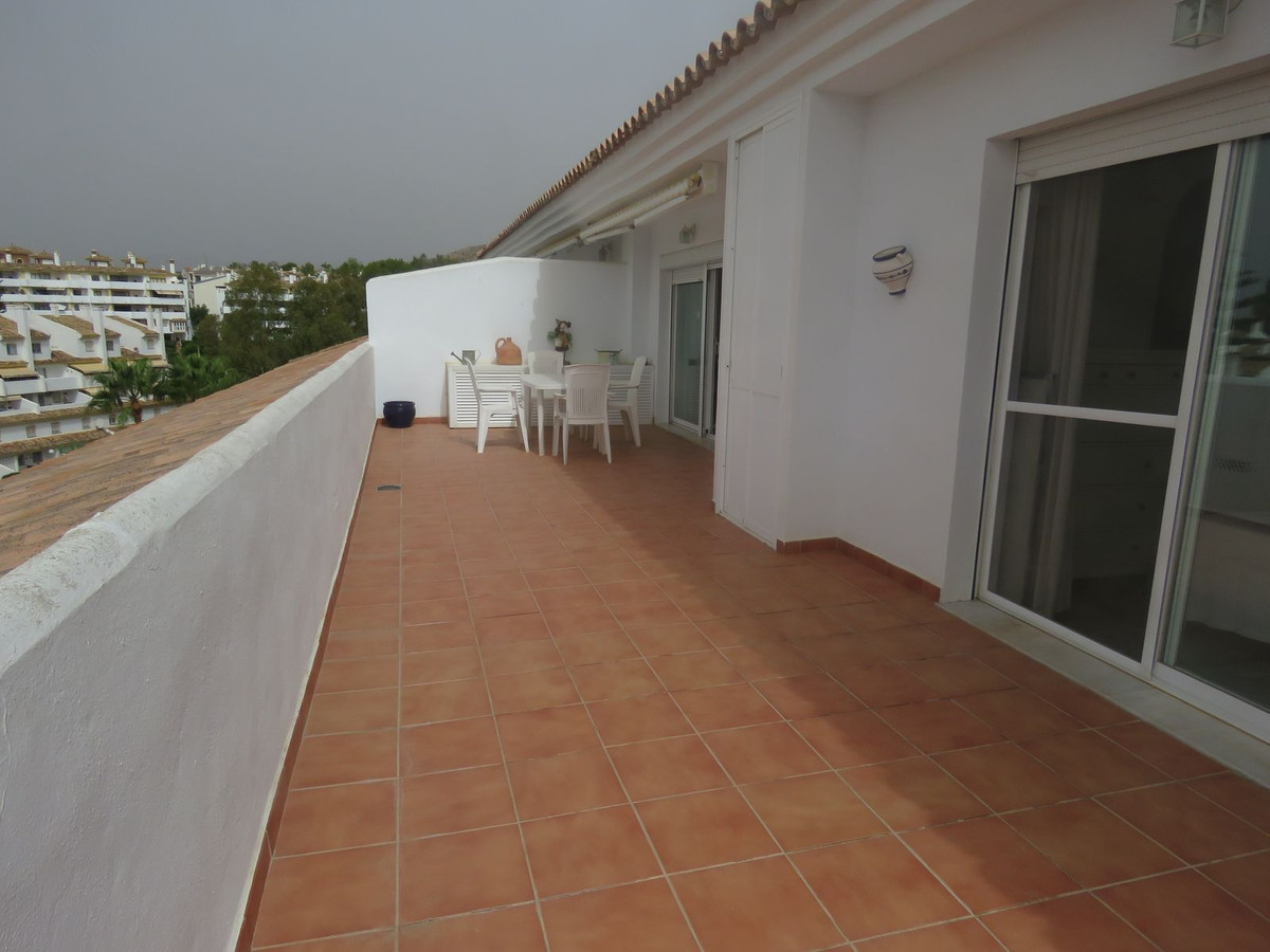 2 bedroom Penthouses for sale in Calahonda – R5143807