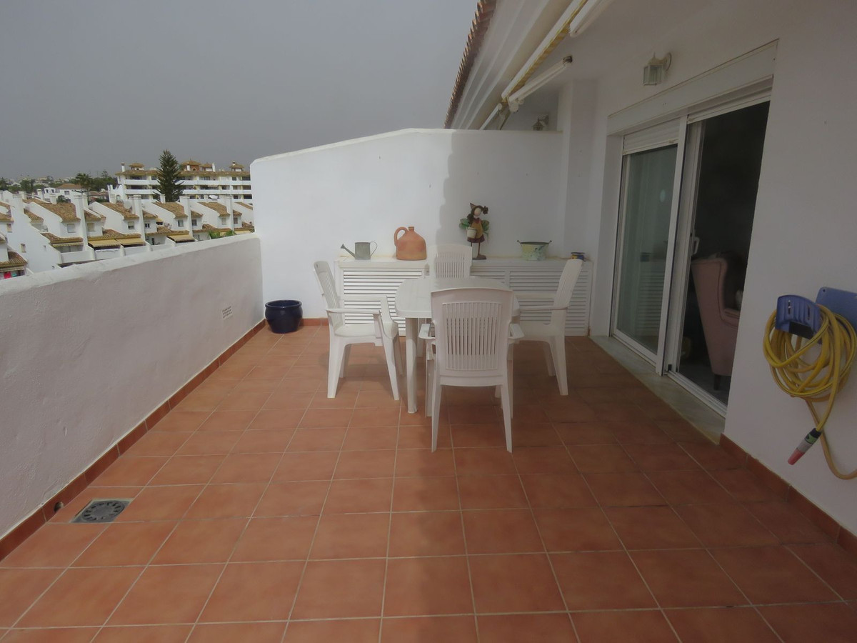 2 bedroom Penthouses for sale in Calahonda – R5143807