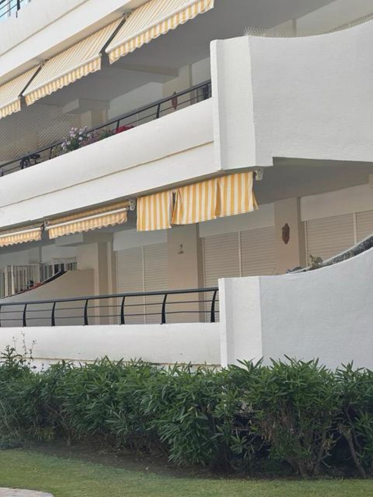 3 bedroom Apartments for sale in Guadalmina Alta – R5140060