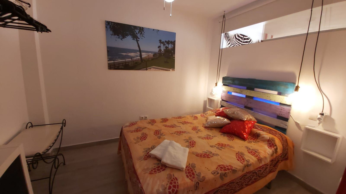 Apartamentos de 2 dormitorios en venta en Calahonda – R5135827