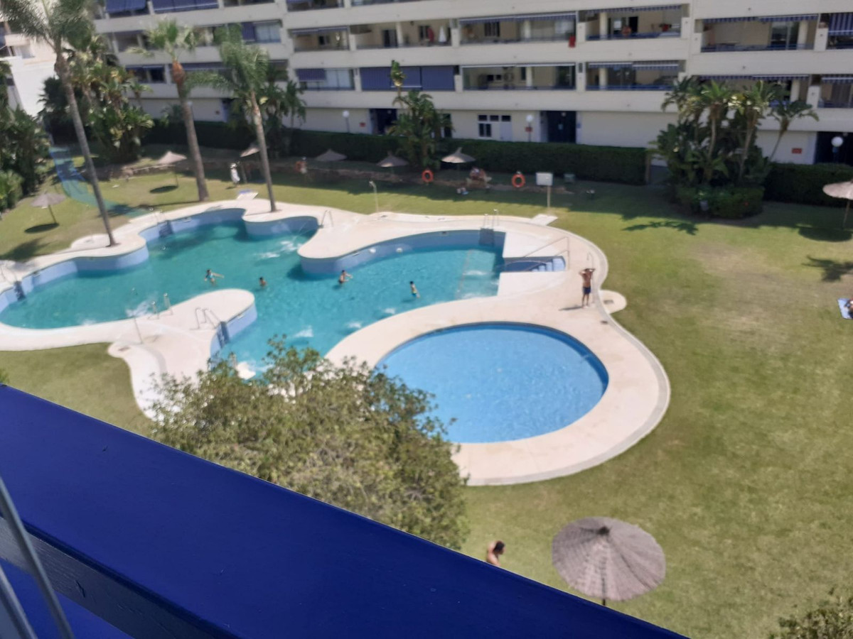 2 bedroom Apartments for sale in Marbella – R5134468