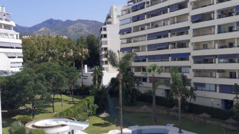 2 bedroom Apartments for sale in Marbella – R5134468