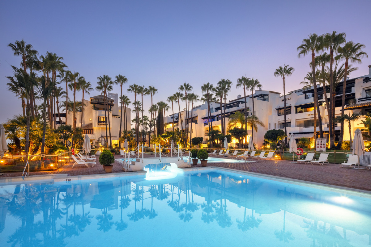 3 bedroom Apartments for sale in Milla de Oro – R5129314