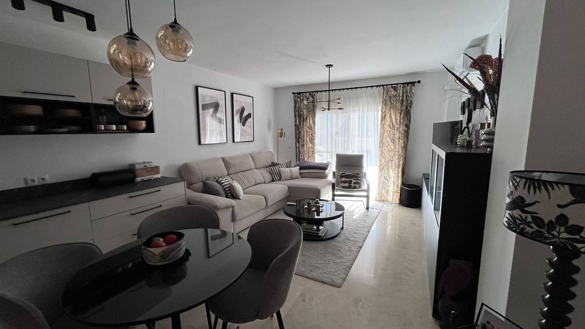 2 bedroom Apartments for sale in Riviera del Sol – R5133235
