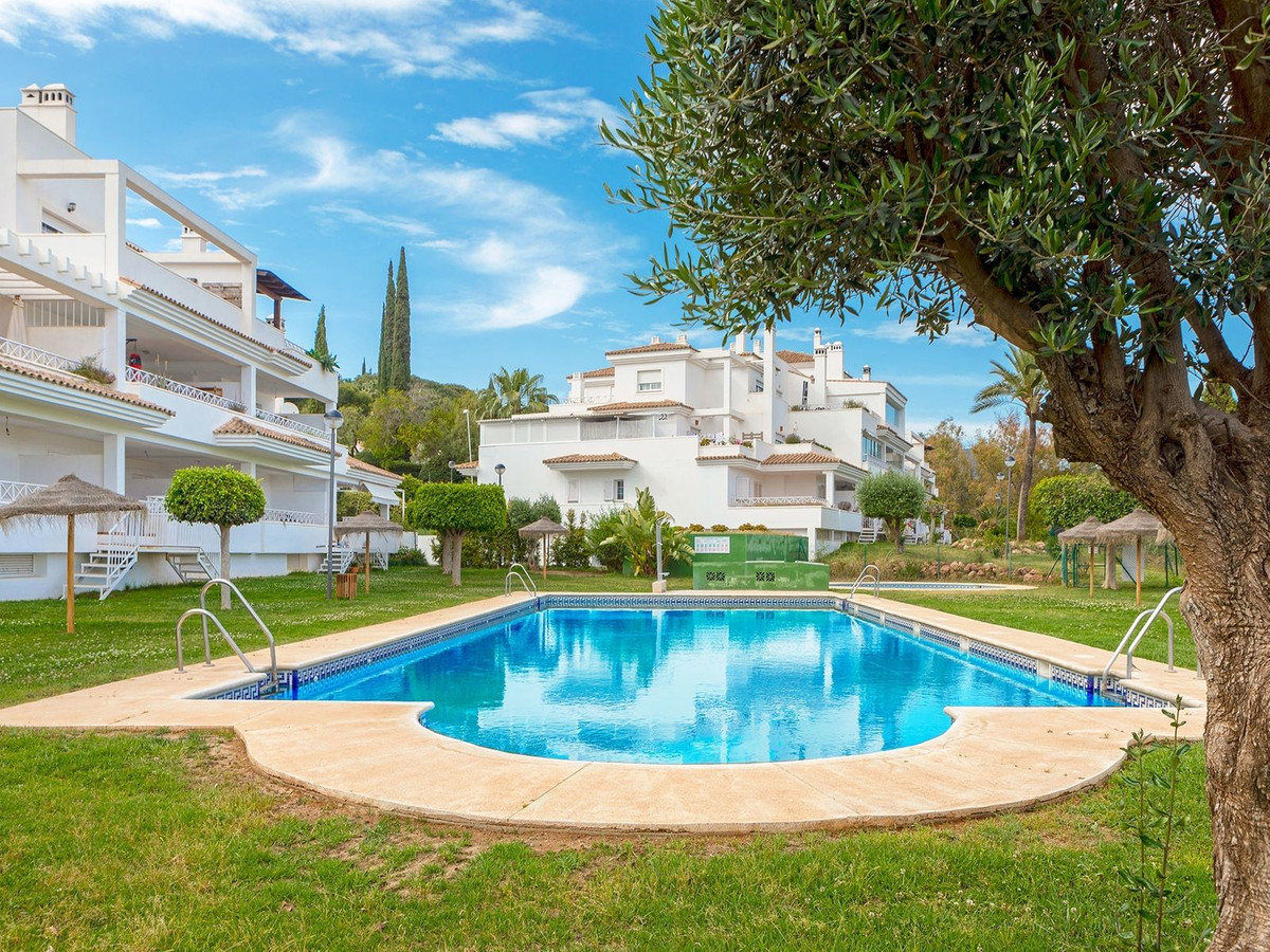 3 bedroom Apartments for sale in Marbella – R5119930