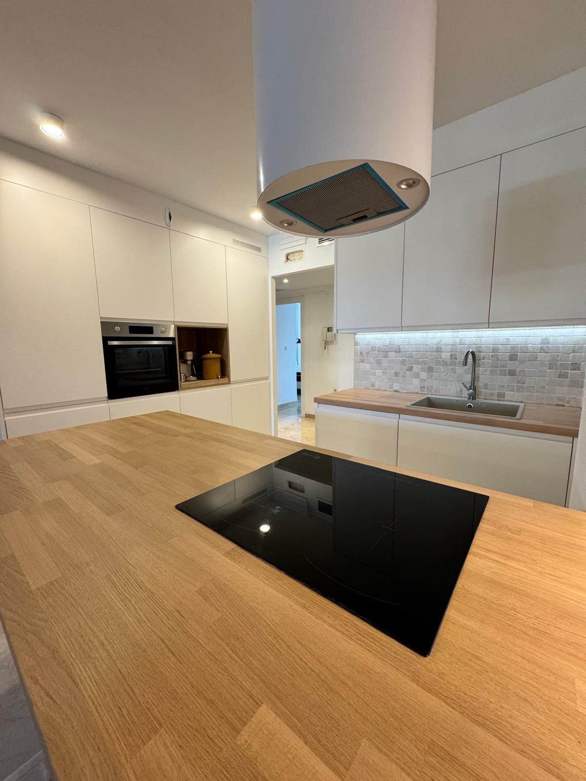3 bedroom Apartments for sale in Marbella – R5119930