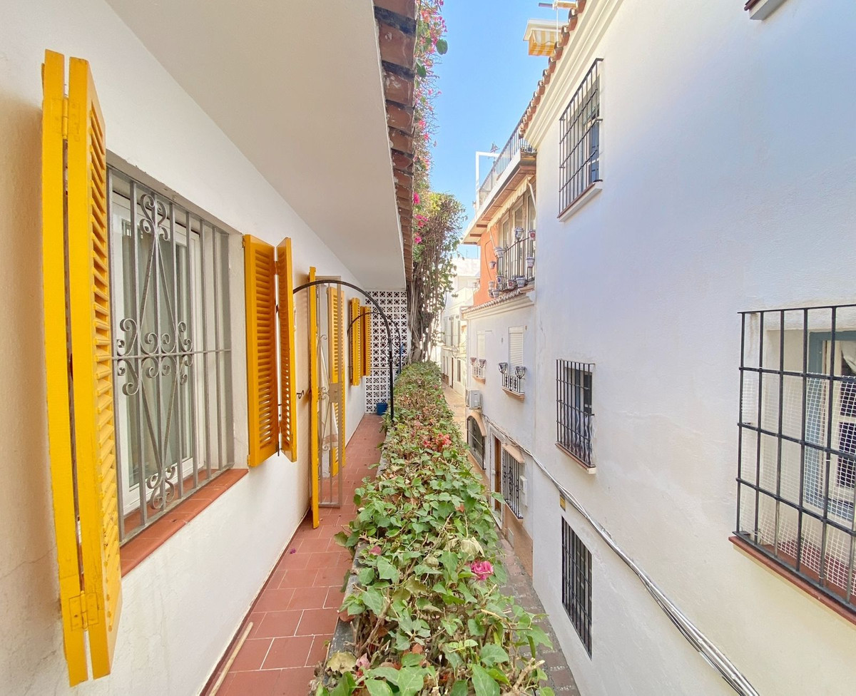 4 bedroom Townhouses for sale in Marbella – R5108419