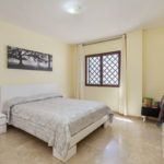 Apartamentos de 3 dormitorios en venta en Milla de Oro – R4036594