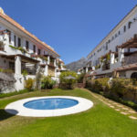 Apartamentos de 3 dormitorios en venta en Milla de Oro – R4036594