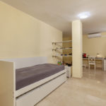 Apartamentos de 3 dormitorios en venta en Milla de Oro – R4036594