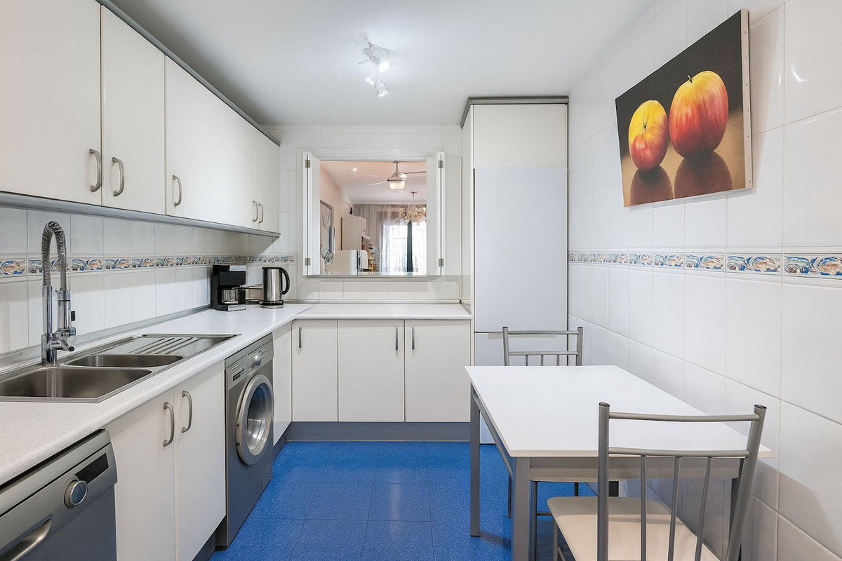 Apartamentos de 3 dormitorios en venta en Nueva Milla de Oro – R5135899
