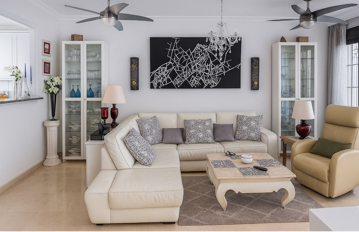 Apartamentos de 3 dormitorios en venta en Nueva Milla de Oro – R5135899