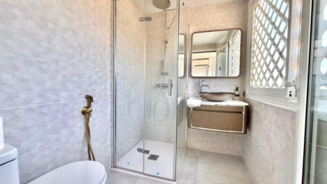 Apartamentos de 3 dormitorios en venta en Marbella – R5132359