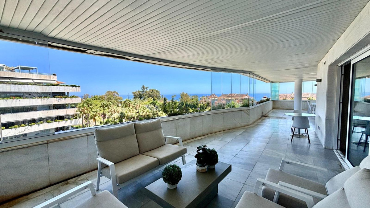 3 bedroom Apartments for sale in Marbella – R5132359