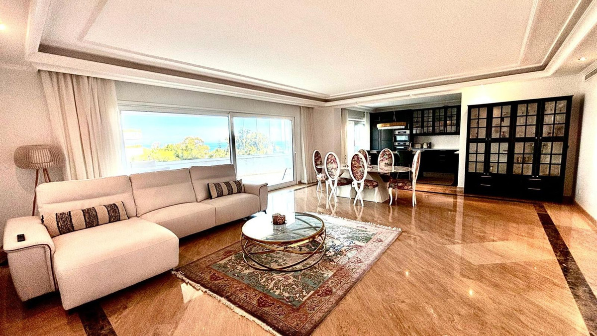 3 bedroom Apartments for sale in Marbella – R5132359