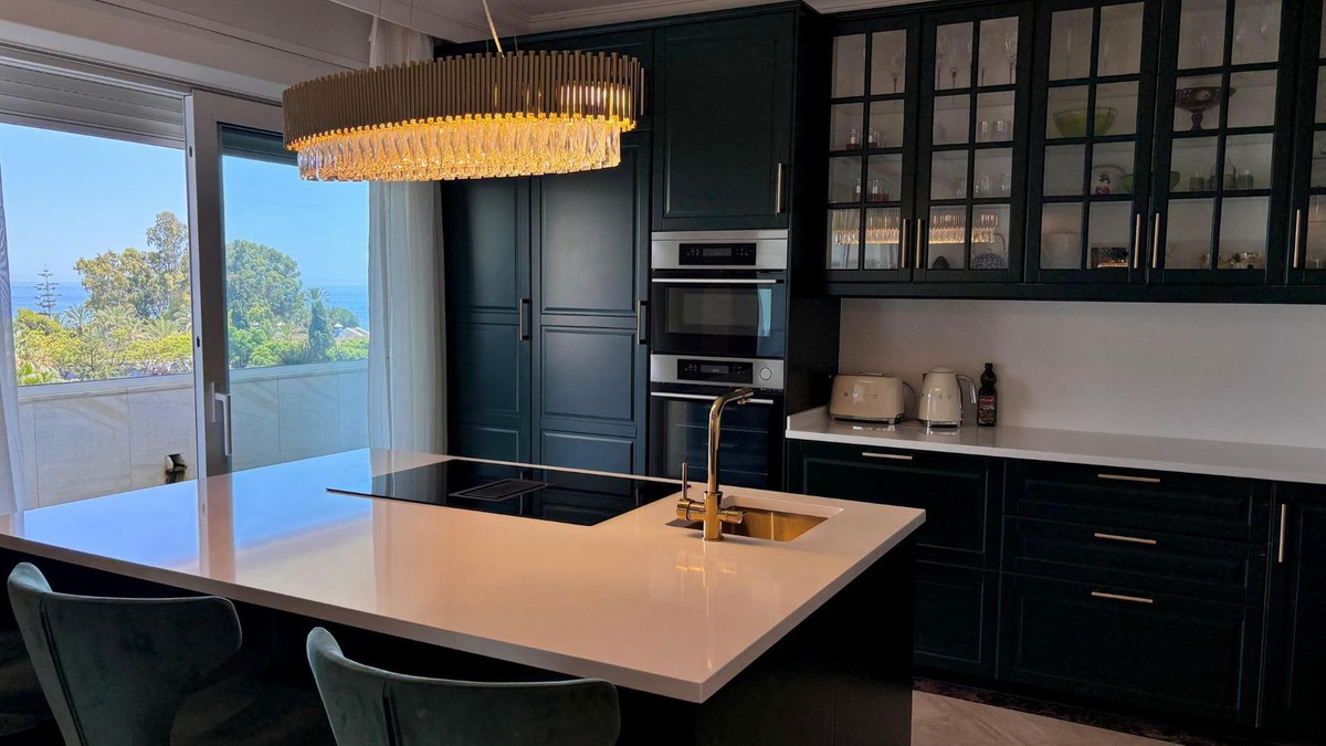 3 bedroom Apartments for sale in Marbella – R5132359
