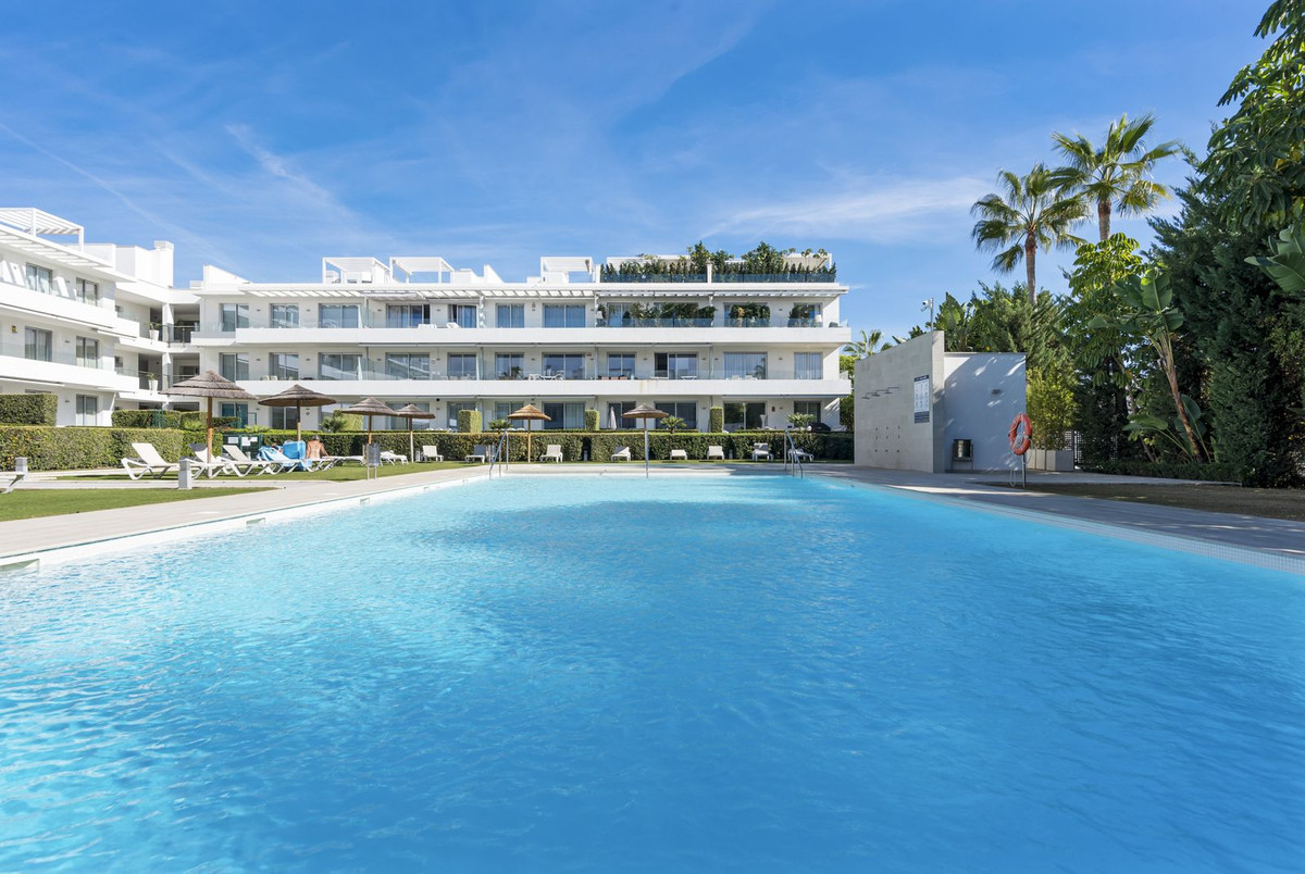 Apartamentos de 3 dormitorios en venta en Nueva Milla de Oro – R5137900
