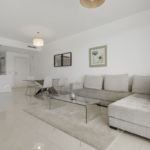 Apartamentos de 3 dormitorios en venta en Nueva Milla de Oro – R5137900