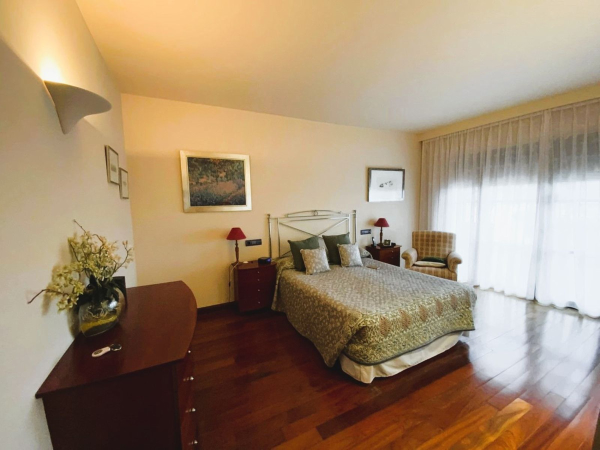 Villas de 5 dormitorios en venta en Marbella – R5135377