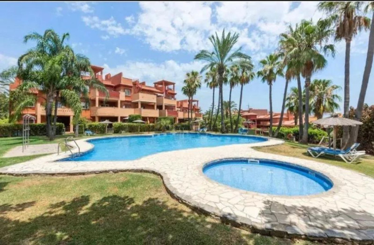 2 bedroom Apartments for sale in Reserva de Marbella – R5145223