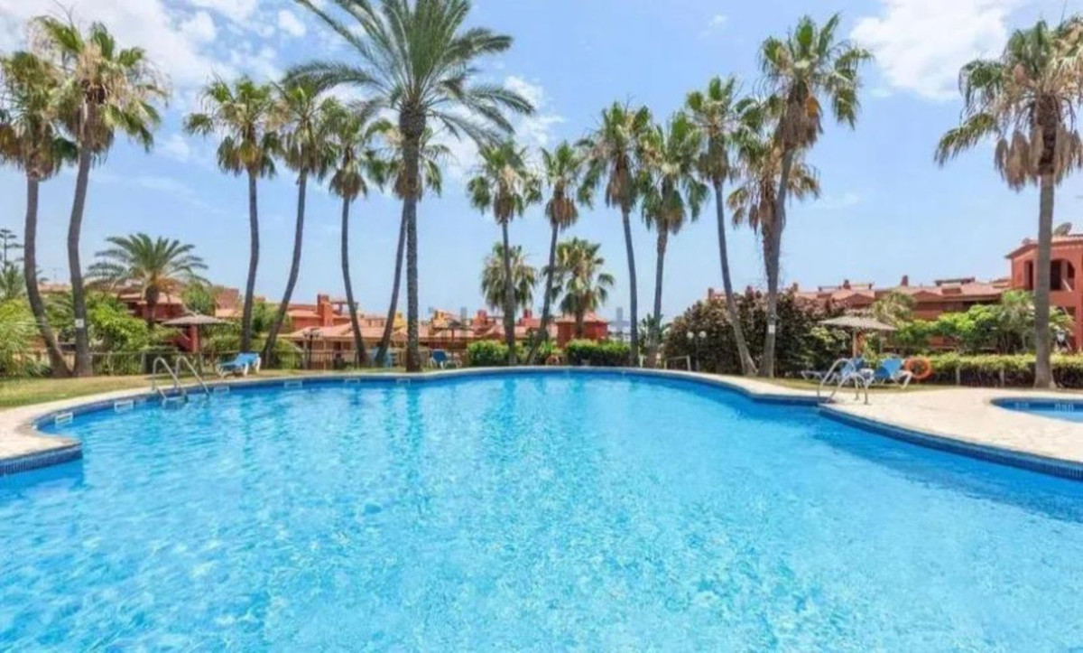 2 bedroom Apartments for sale in Reserva de Marbella – R5145223