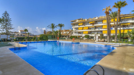 2 bedroom Apartments for sale in Milla de Oro – R5135311