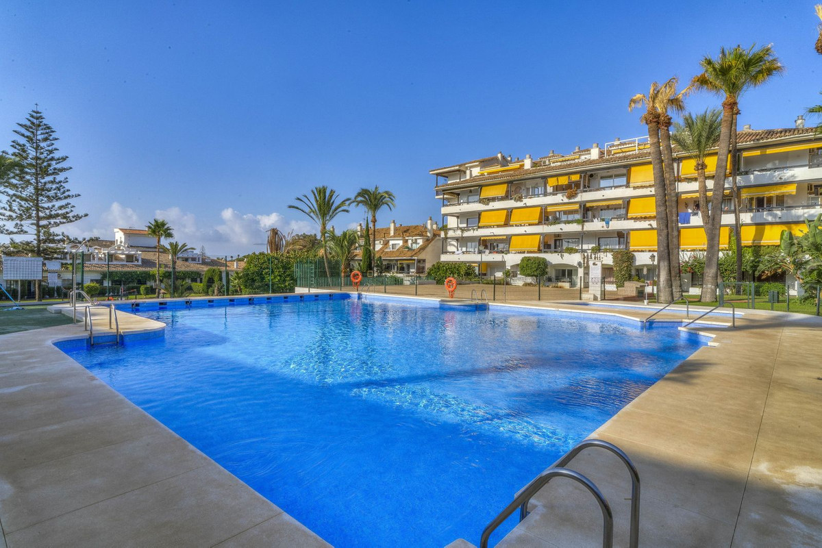 2 bedroom Apartments for sale in Milla de Oro – R5135311