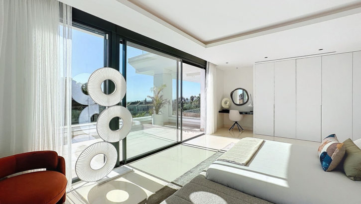 6 bedroom Villas for sale in Sierra Blanca – R4620106 in 