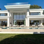 6 bedroom Villas for sale in Sierra Blanca – R4620106