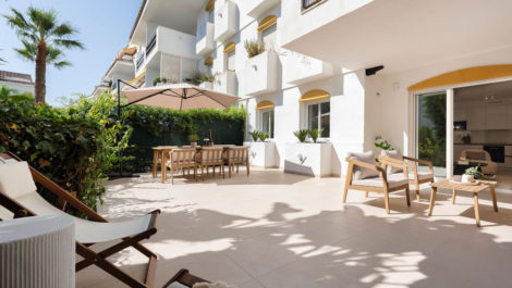 Apartamentos de 3 dormitorios en venta en Guadalmina Baja – R5125243