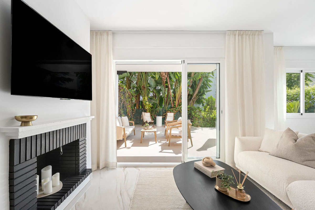 3 bedroom Apartments for sale in Guadalmina Baja – R5125243