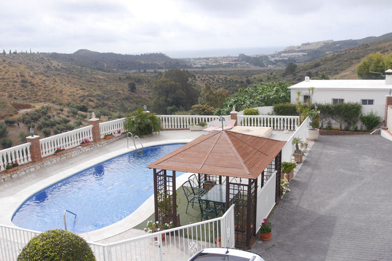 5 bedroom Villas for sale in La Cala de Mijas – R2670854