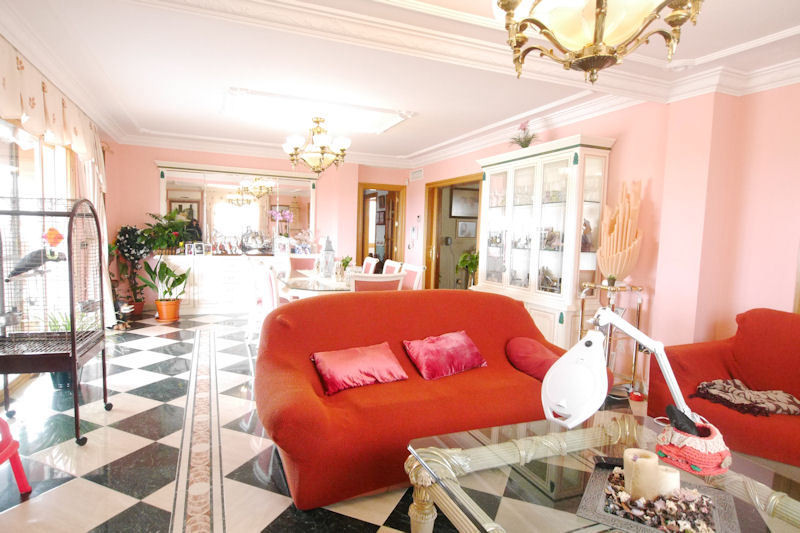 5 bedroom Villas for sale in La Cala de Mijas – R2670854
