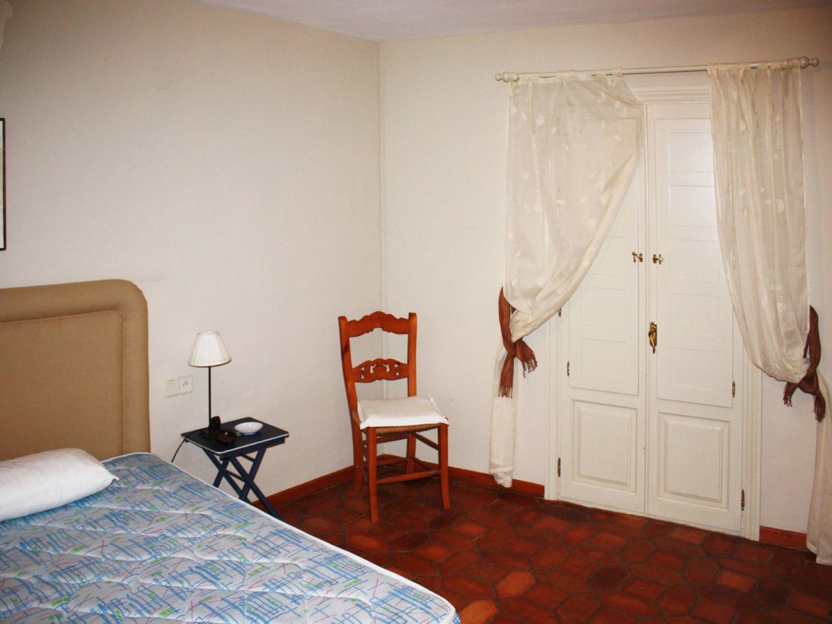 Adosados de 3 dormitorios en venta en Guadalmina Baja – R5133313