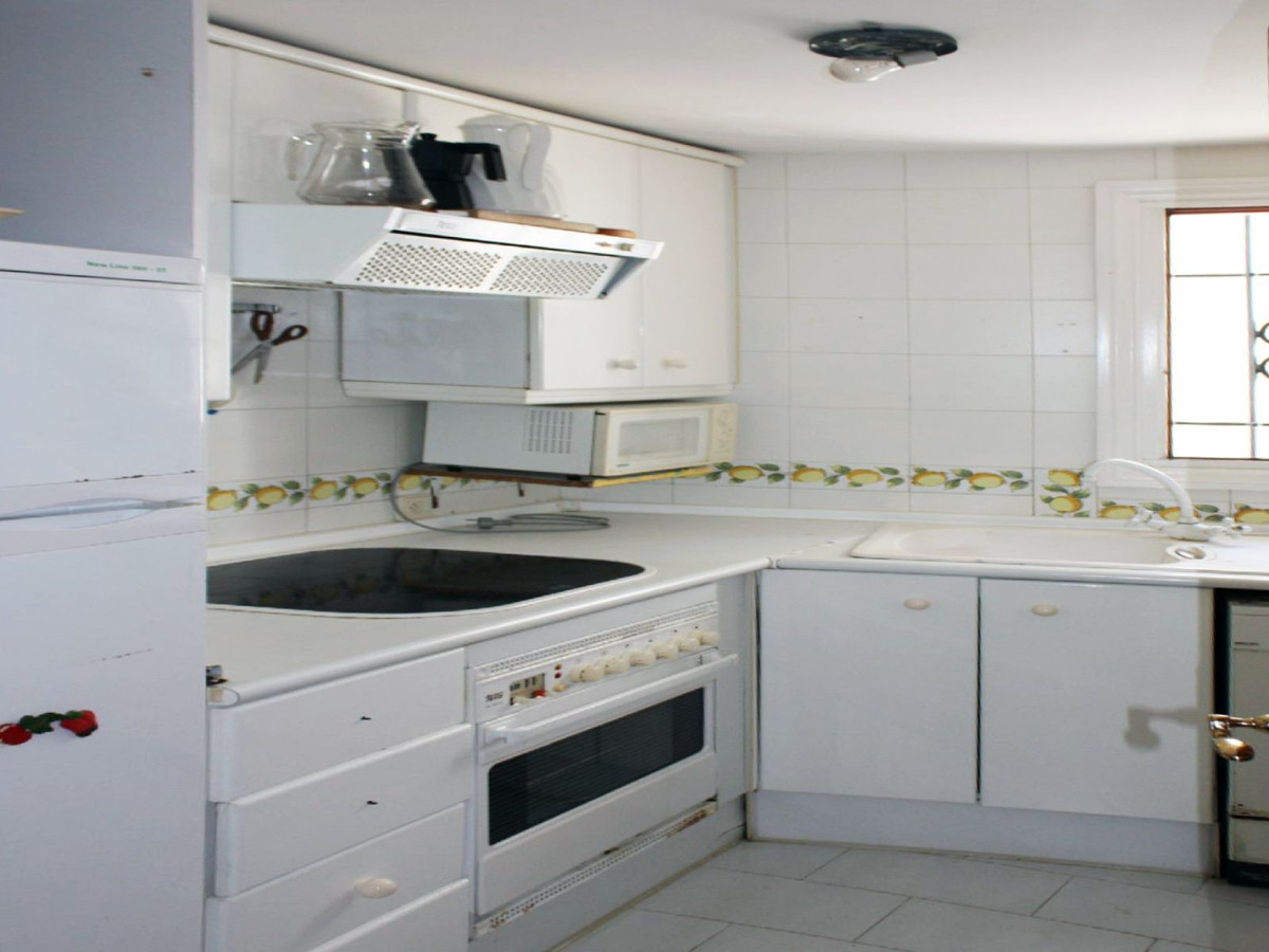 Adosados de 3 dormitorios en venta en Guadalmina Baja – R5133313