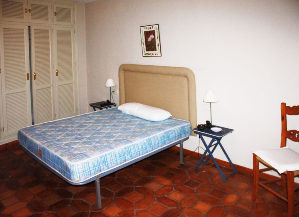 Adosados de 3 dormitorios en venta en Guadalmina Baja – R5133313