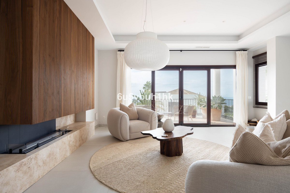 6 bedroom Villas for sale in El Rosario – R5169169