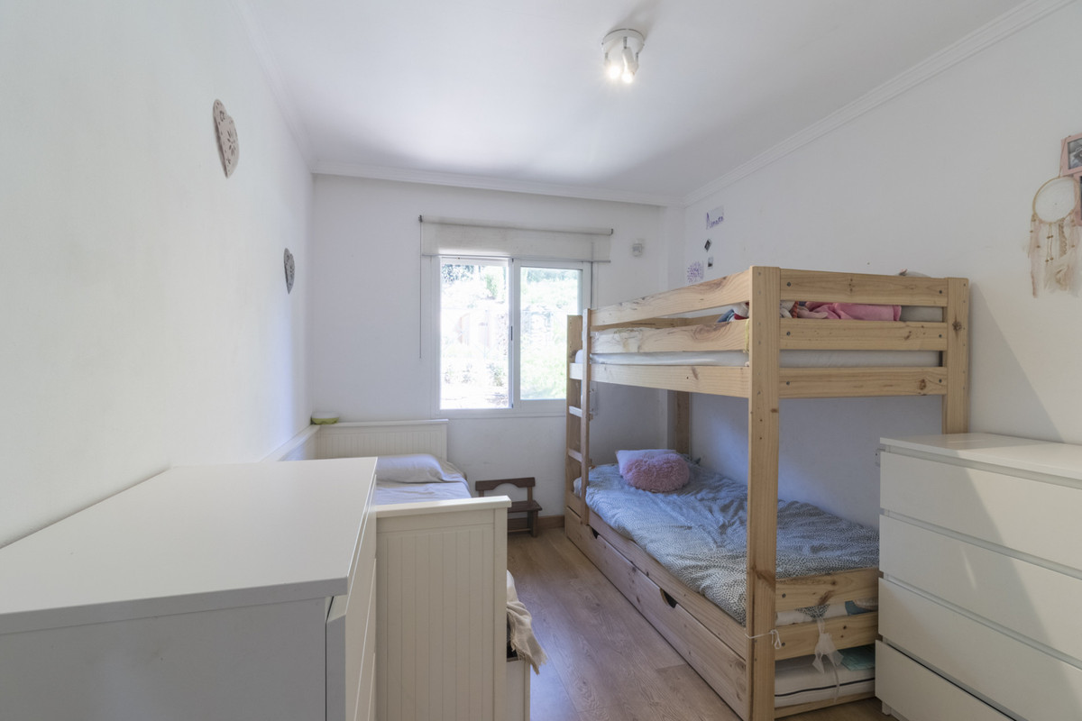3 bedroom Apartments for sale in La Mairena – R5122936