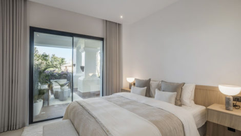 Apartamentos de 3 dormitorios en venta en Milla de Oro – R4792741