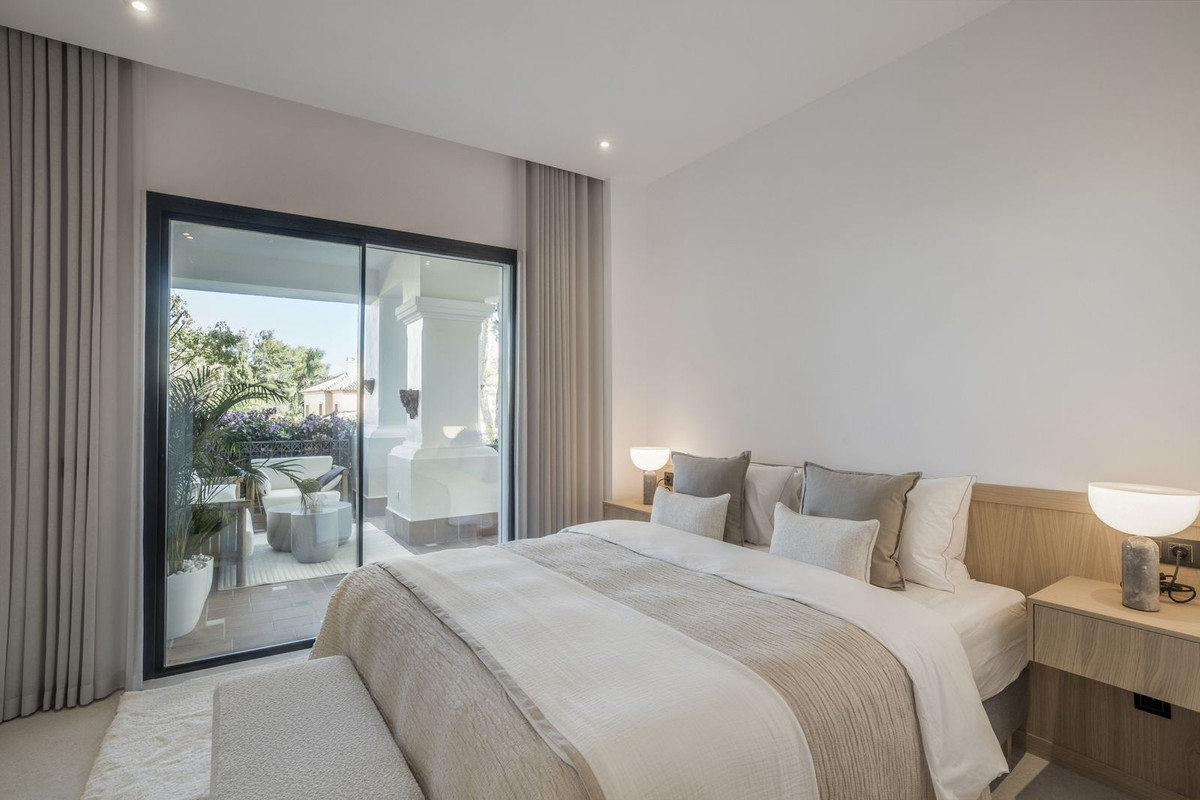 Apartamentos de 3 dormitorios en venta en Milla de Oro – R4792741