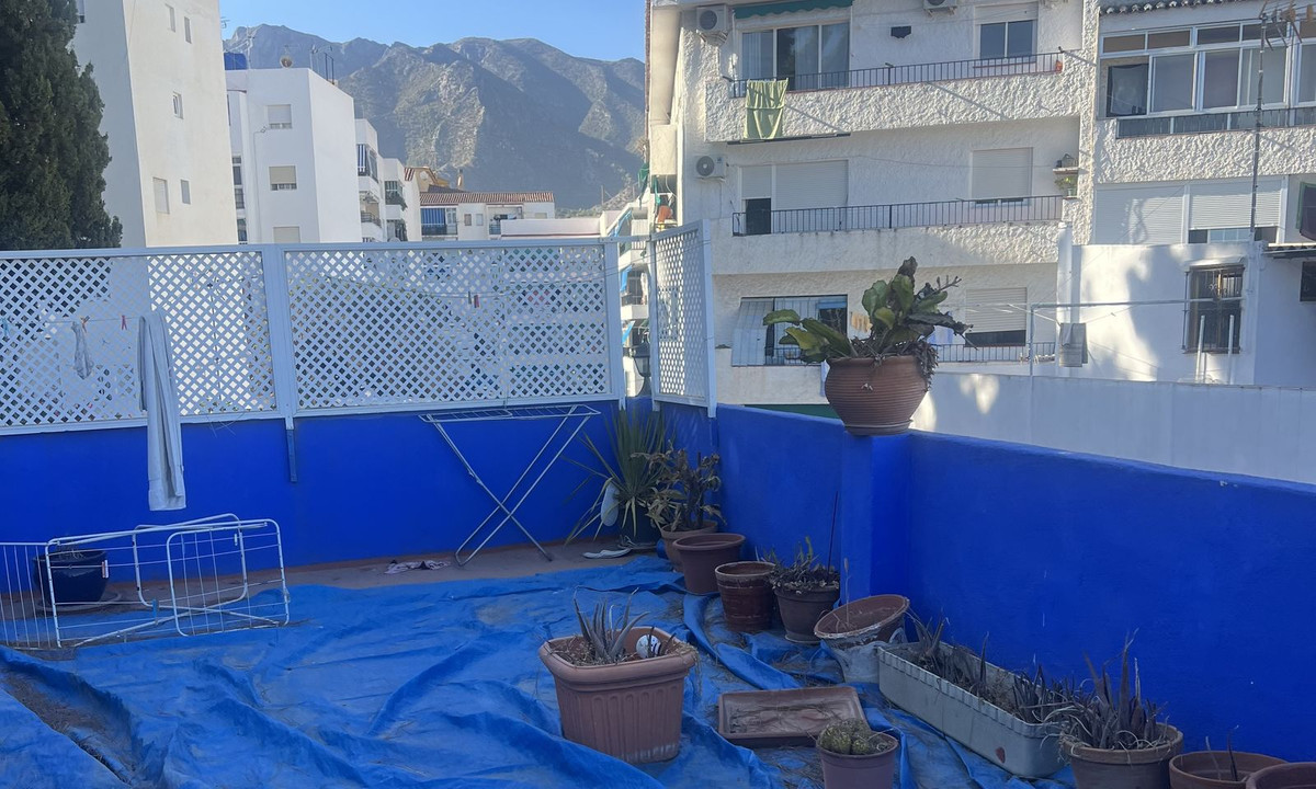 Adosados de 6 dormitorios en venta en Marbella – R5164036
