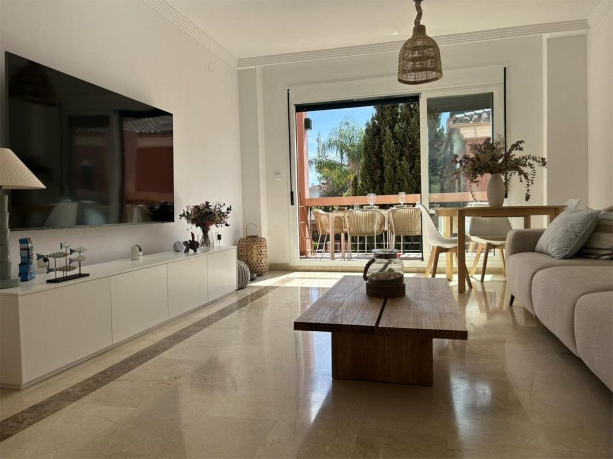 2 bedroom Apartments for sale in Marbesa – R5167288