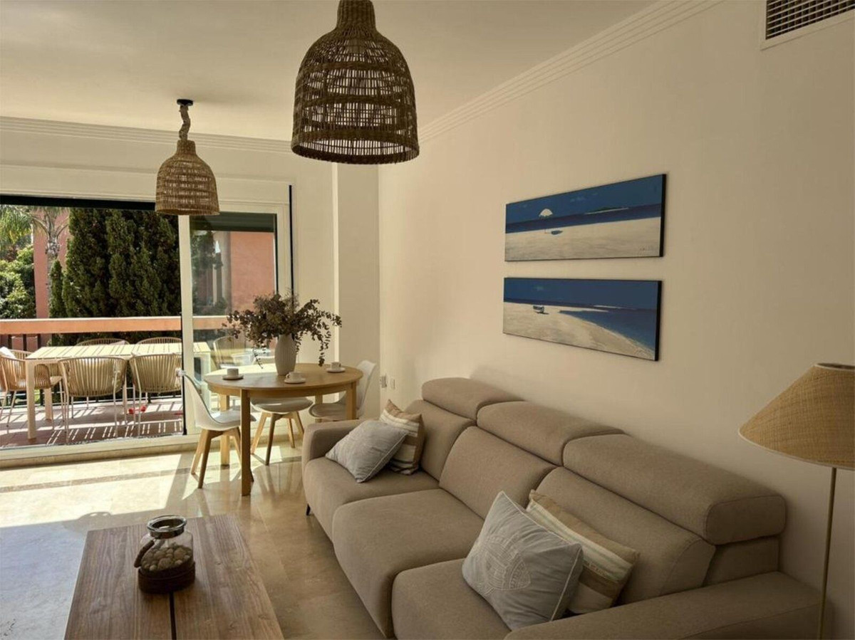 2 bedroom Apartments for sale in Marbesa – R5167288