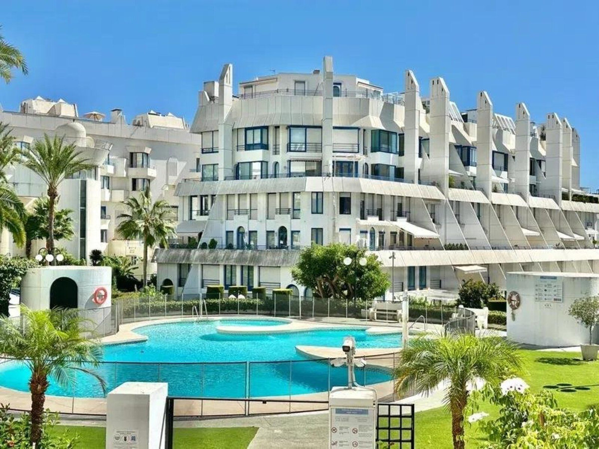 2 bedroom Apartments for sale in Milla de Oro – R5160826