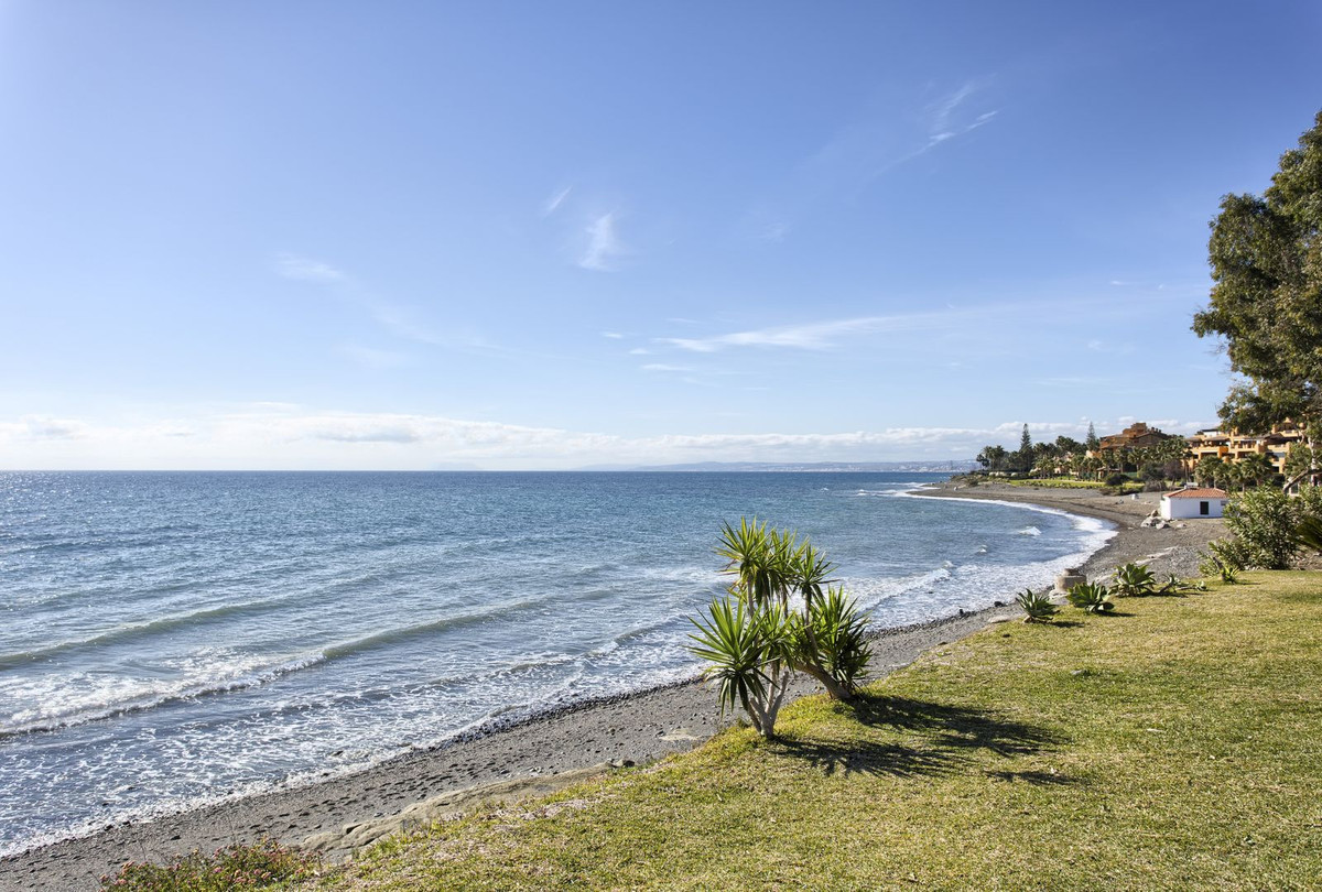 Apartamentos de 2 dormitorios en venta en Nueva Milla de Oro – R5167210